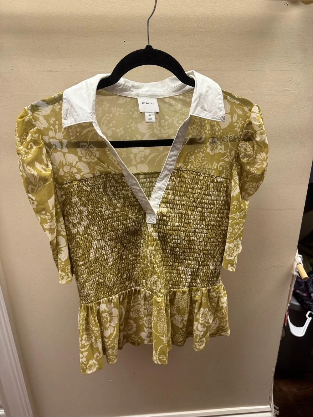 Anthropologie Maeve Green Floral Puff-Smocked Peplum Top with White Collar